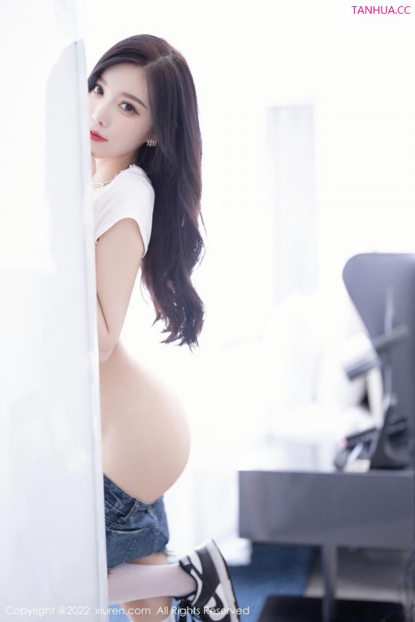 杨晨晨 sugar小甜心CC [XiuRen]高清写真图 2022.09.06 No.5551 杨晨晨Yome第50张图片